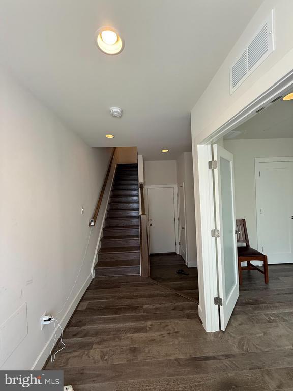 Photo - 6611 Eames Wy