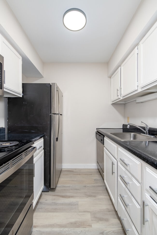 Photo - Southfield Apartments