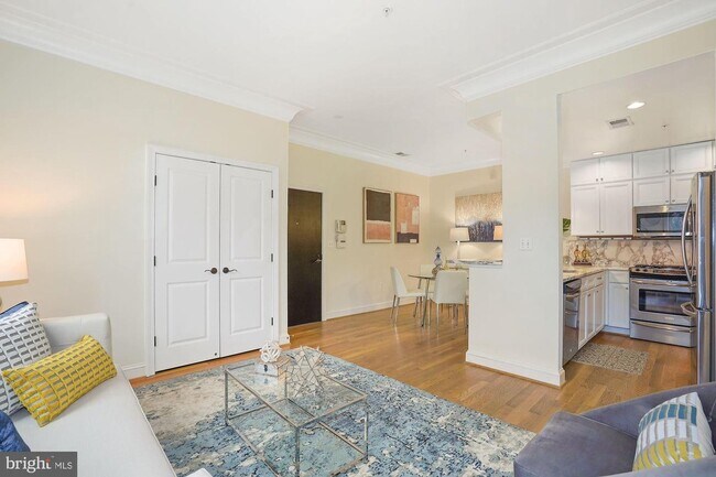 Photo - 1323 Clifton St NW Unit 11