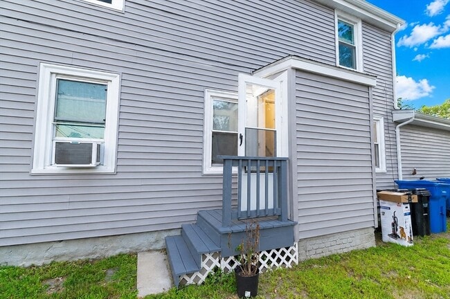 Photo - 293 Shears St Unit 2