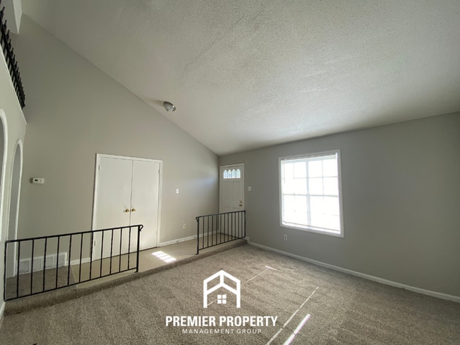 Photo - 3796 St Elmo Ave