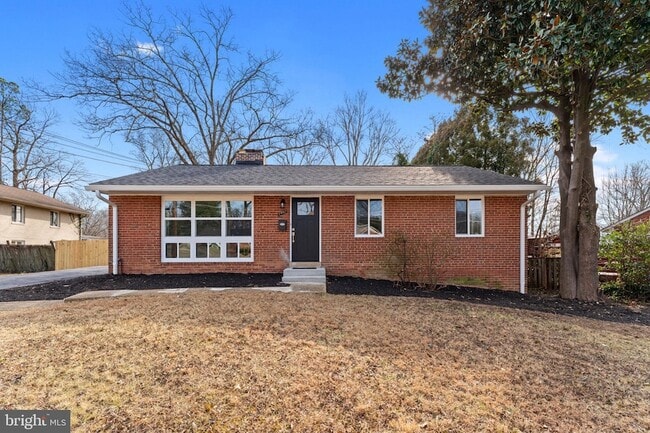 Building Photo - 7407 Kelvin Pl