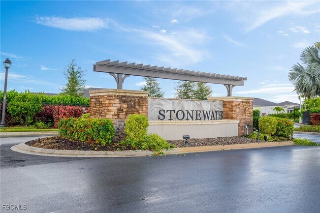 Photo - 607 Parkshore Lk Ave