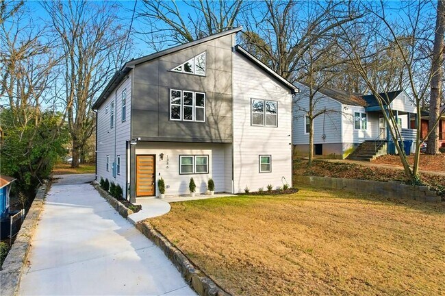 Photo - 1386 Elizabeth Ave SW