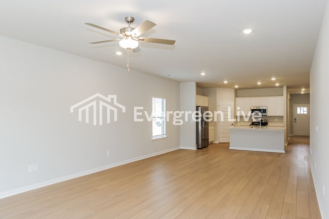 Photo - 148 Fenwick Pl