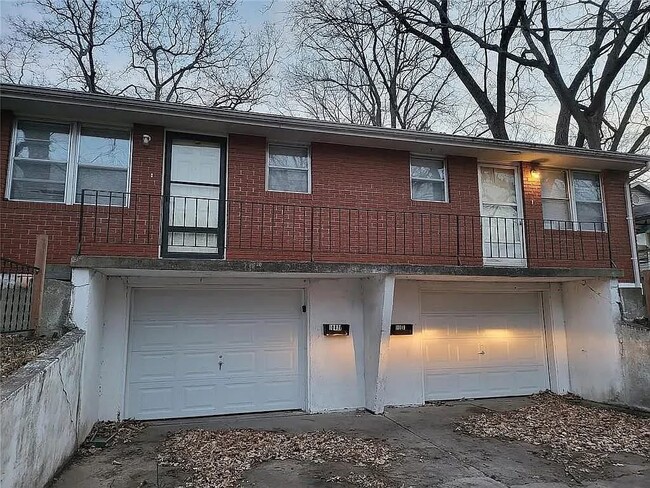 Photo - 10819 E Westport Rd Townhome