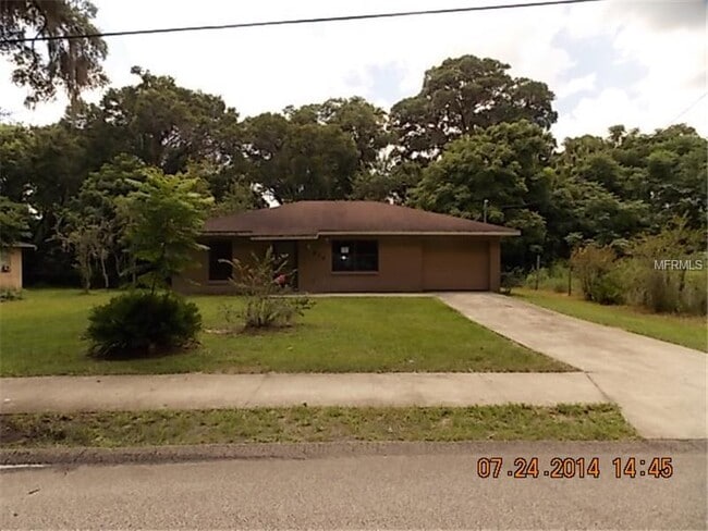 Building Photo - 2 Bed 1 Bath Home | Pet Friendly | Washer ...