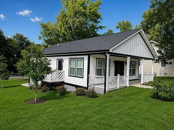 Photo - 22 Owens St