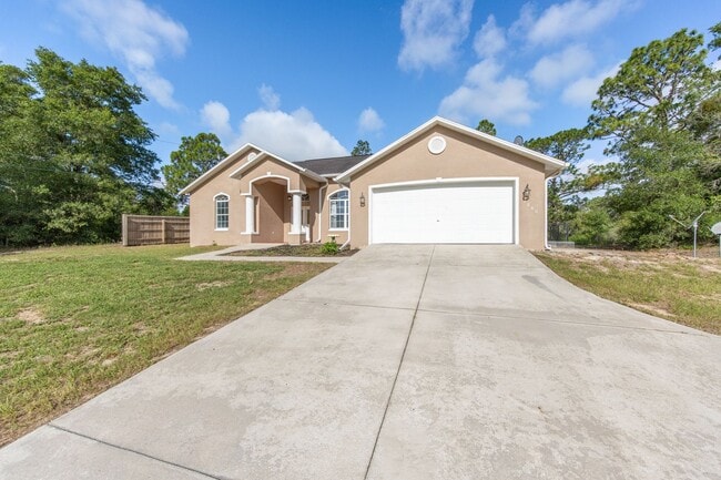 Photo - Spacious 4-Bedroom Home on a Peaceful Homesite in Dunnellon