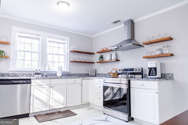 Photo - 111 E Screven St