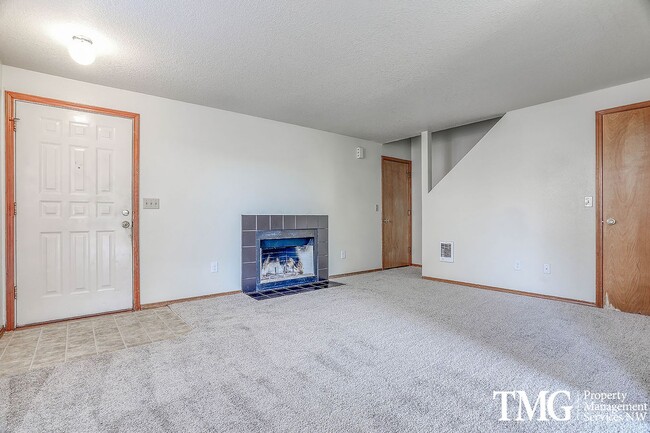 Photo - 618-620 SE 131st Ct. Unit 618