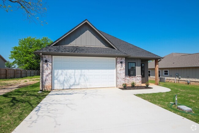 Building Photo - Available Now! New Construction 3 Bed 2 Ba... Rental