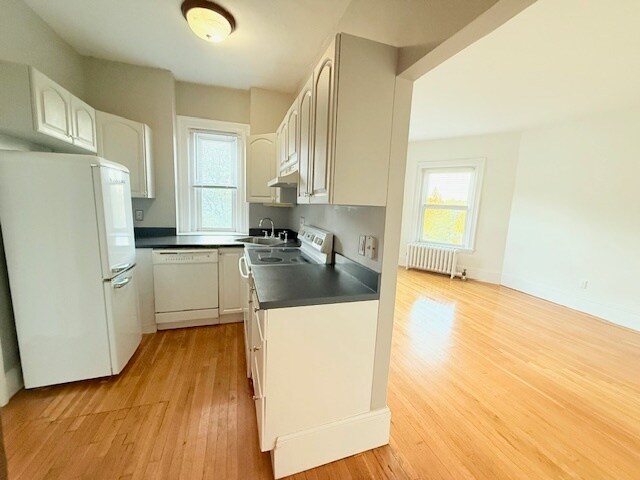 Photo - 369 Tappan St Unidad 12