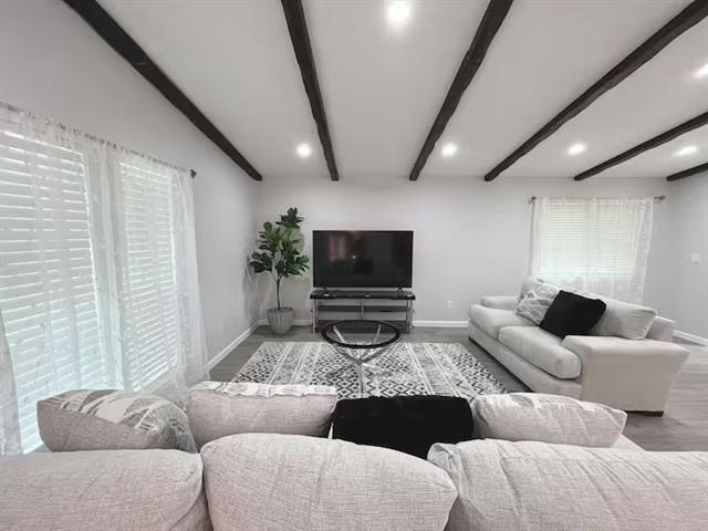 Photo - 1914 E Spring Valley Rd