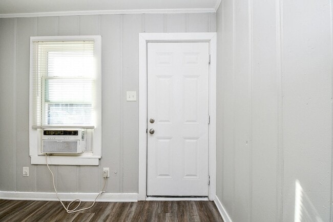 Photo - 5000 Noble St Unit 6