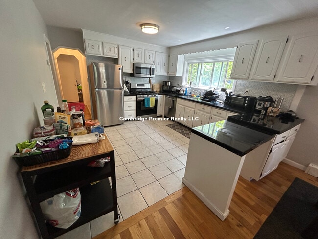 Building Photo - 420 Norfolk St Unit 1 Rental