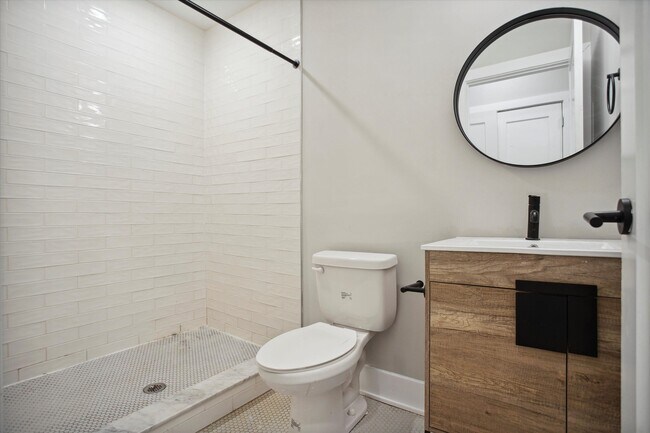 Photo - 1618 N Sydenham St Unit A