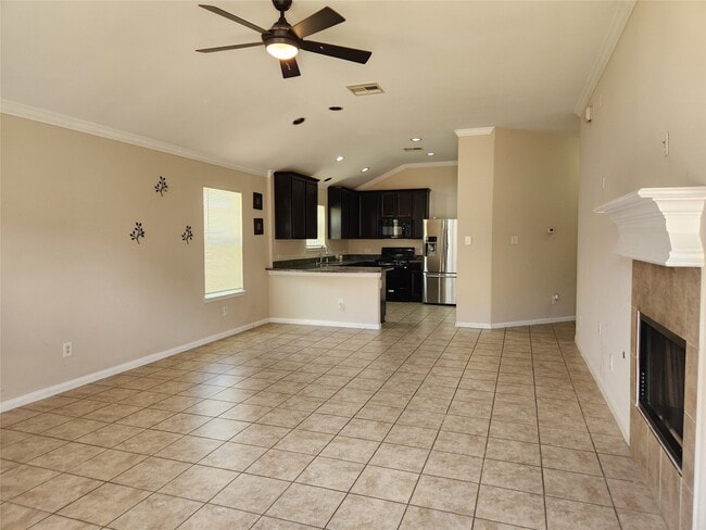 Building Photo - 2411 Village Stone Ct