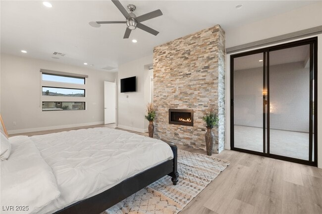 Photo - 74 Pristine Glen St