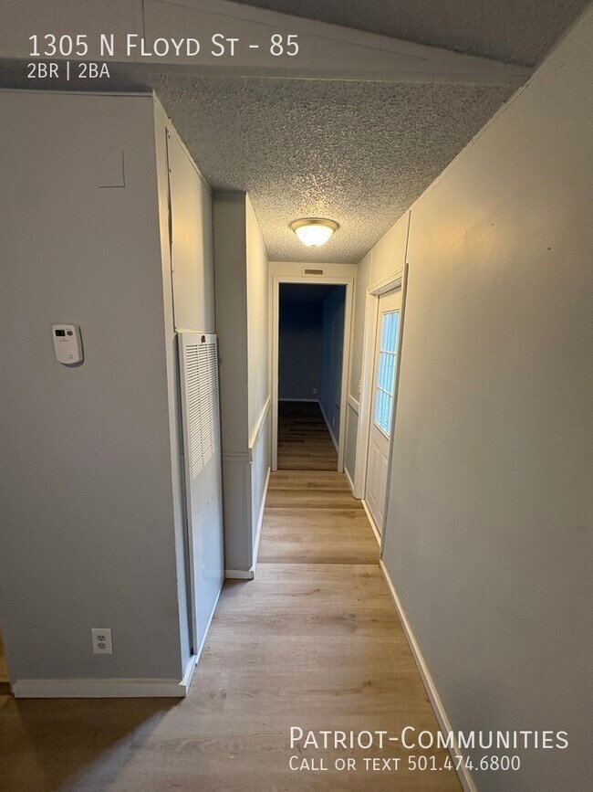 Photo - 1305 N Floyd St