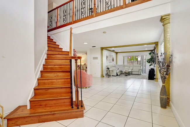 Photo - 3385 Seabreeze Ln
