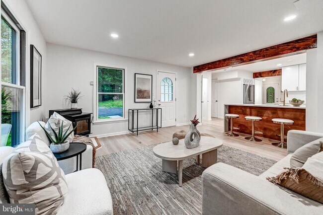 Photo - 1225 E Piney Hill Rd House