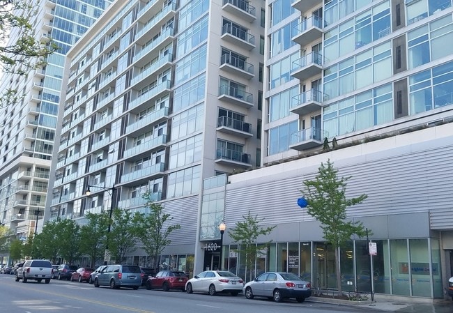 Photo - 1620 S Michigan Ave