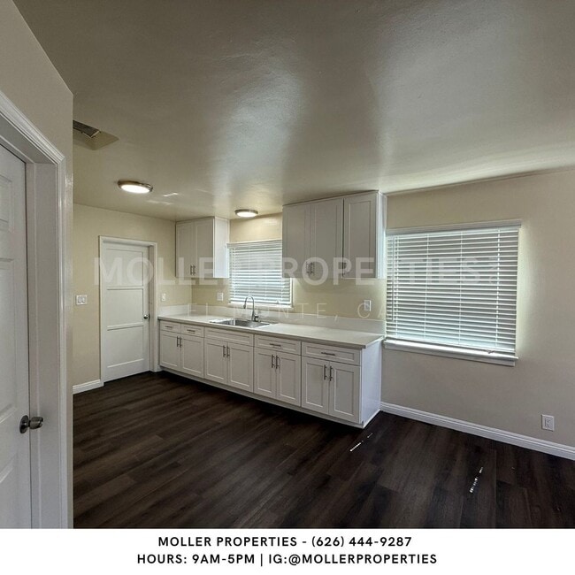 11900-11906 Magnolia St