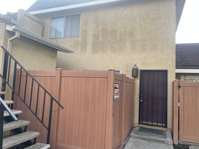 Building Photo - 16734 Cedarwood Cir