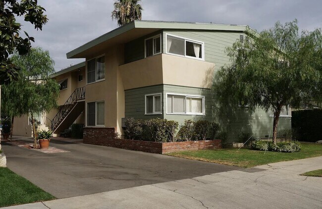 14333 Albers St Unit 3