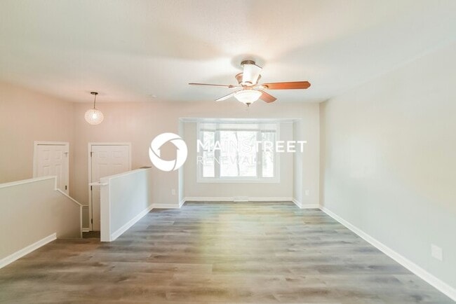 Photo - 3 Bedroom Pet-Friendly Home in BLUE SPRING...