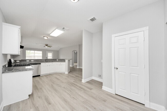 Photo - 19618 Beachy Ct