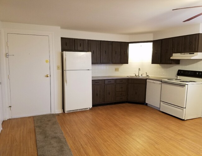 Photo - 6 Losson Garden Dr