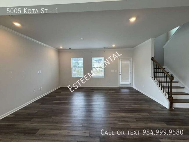 Photo - 5005 Kota St