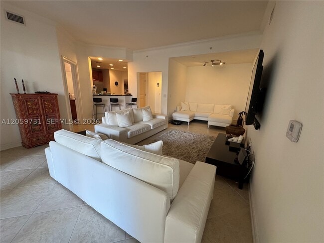 Building Photo - 16100 Emerald Estates Dr Unit 278