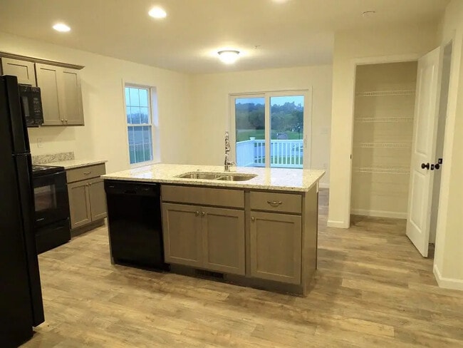 Photo - 2 Broken Arrow Dr