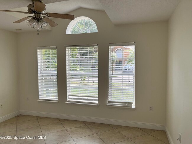 Photo - 707 Mason Dr