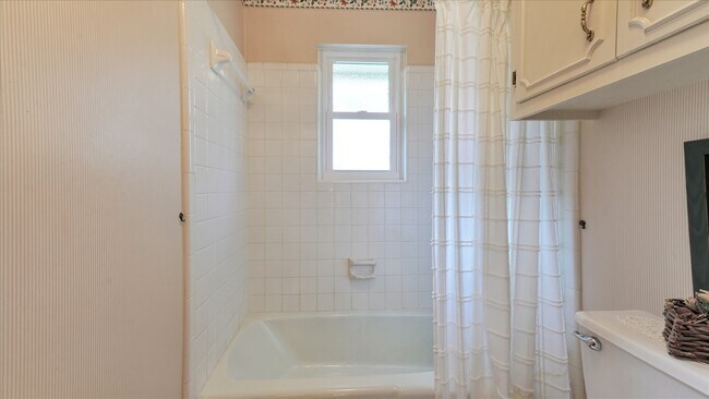 Photo - 2574 Marilee Ln Unit 4