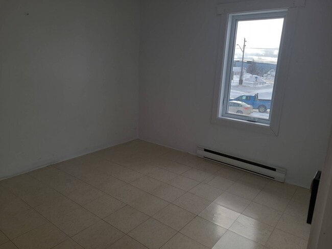 Photo - 1-141 Rue St Antoine Unité 1
