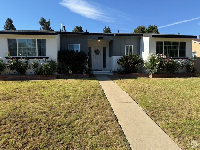 Building Photo - 16001 Tuba St Rental