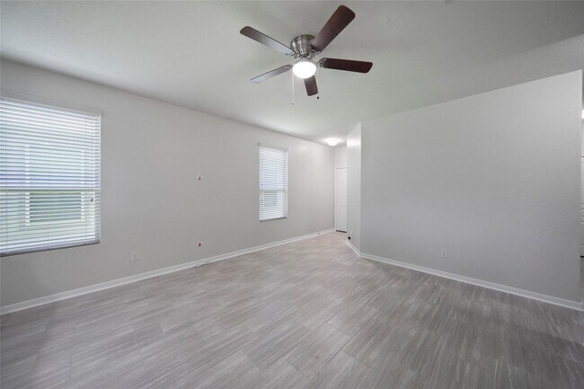 Photo - 2719 Skyview Long Dr
