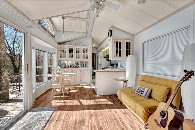 Photo - Lake view!! 1bedroom 1 bathroom Fully Furnished!! Move-in Ready!!!