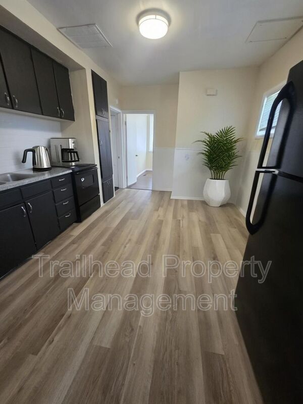 Photo - 3115 S Forest Ave