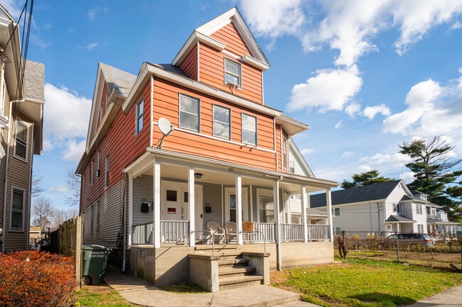 Photo - 540 Laurel Ave