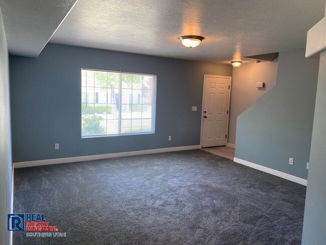 Photo - 1735 W 540 N