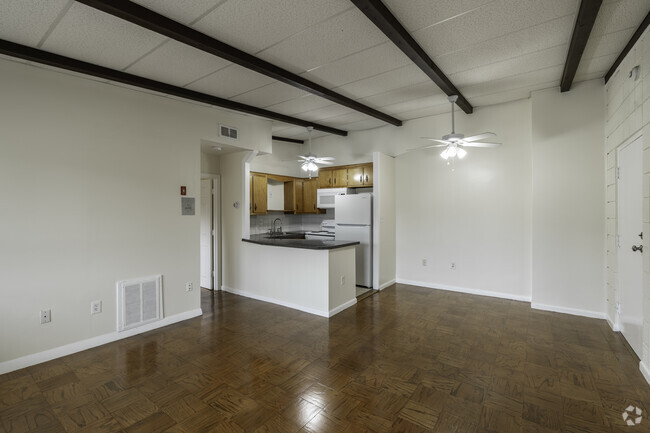 Unit 191204 1BR 1BA: Living Area / Kitchen