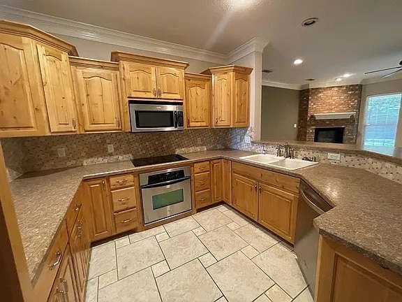 Photo - Comfy 3 bd/2 bth home in quiet neighborhood. Walk to the grocery store. 10 minutes to downtown. A...