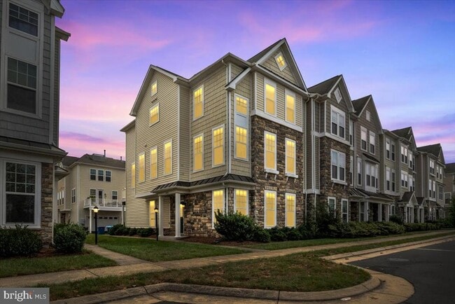Building Photo - 42406 Benfold Square Rental