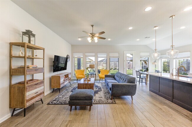 Photo - 6027 Painted Plains Ln