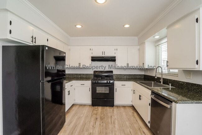 Photo - Stylishly Remodeled 2 Bed Townhome in Prime Temple City Location